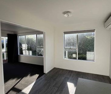 Well Presented Family Home - Photo 2