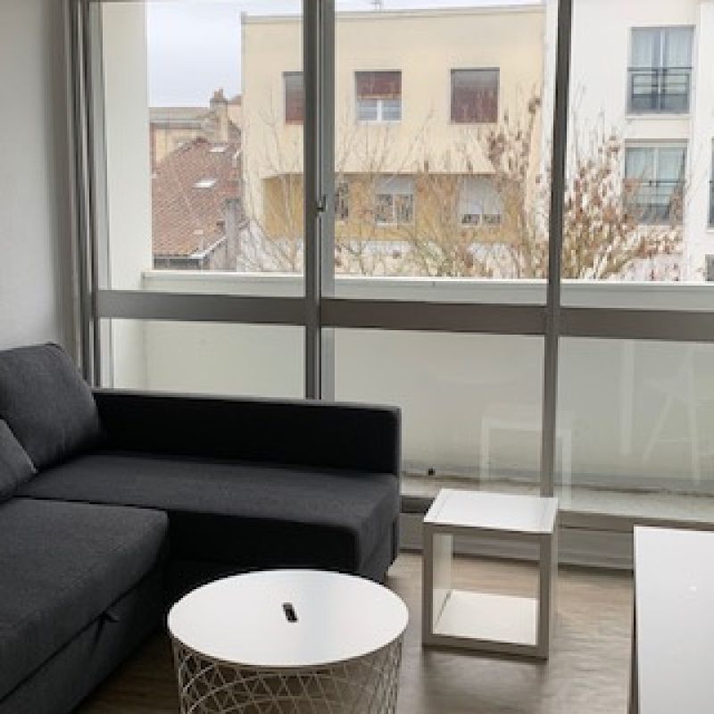 STUDIO MEUBLE proche de la Place de la Victoire - Photo 1