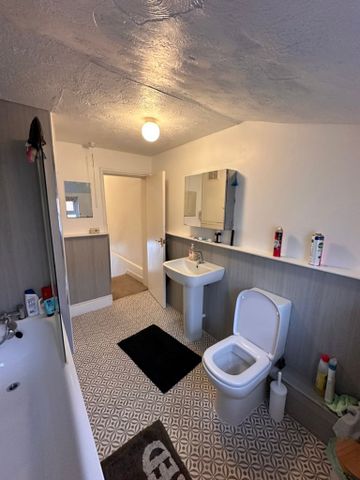 3 bedroom house - Photo 5