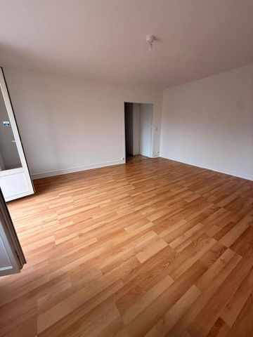 Location Appartement 3 pièces 64m² LIVRY GARGAN 93190 - Photo 2