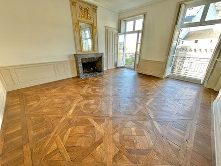 A Louer - Nantes Quartier Chateau - Appartement 5 Pièces De 140.16 M2 - Photo 5
