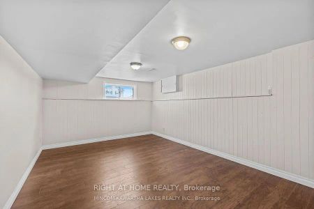 Property For Lease | X9268720 - Photo 5