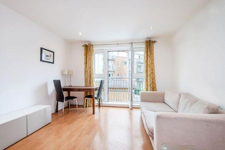 1 bedroom flat to rent - Photo 2