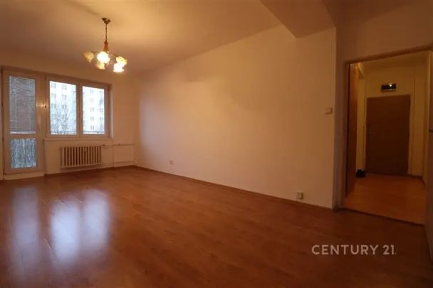 Pronájem bytu 2+1/balkon, ul. Josefa Skupy, Ostrava Poruba - Fotografie 1