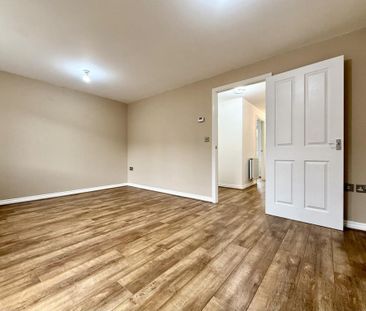2 bedroom semi-detached house to rent - Photo 6