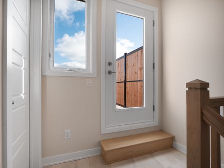 For Lease - 420 Mishi Private, Manor Park - Cardinal Glen and Area, Ontario - Photo 4