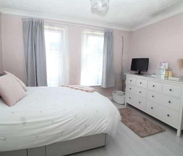 Milton Road, Gillingham, ME7 - Photo 1