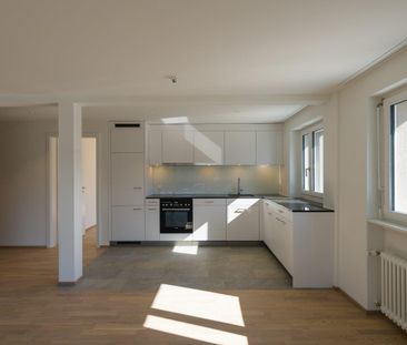 4.5 Zimmer, 90 m², 1. Stock - Photo 2