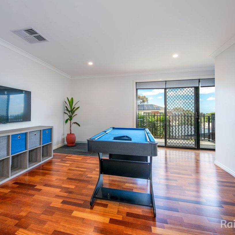 Beautiful Family Home - Photo 1