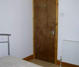 2 bedroom property to rent in Cardiff - Photo 1