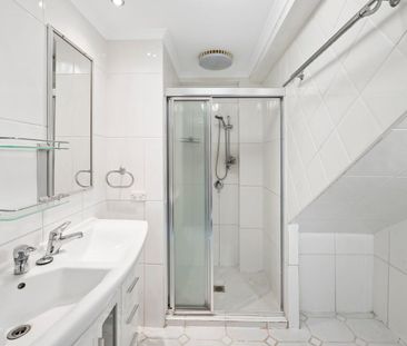 Ground Floor 3-Bedroom Unit - 200m to the Broadwater! - Photo 2