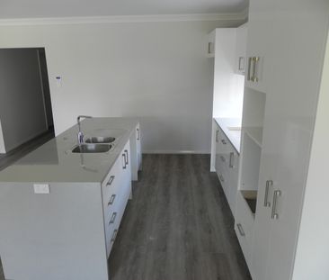 FOUR BEDROOM HOME - Photo 6