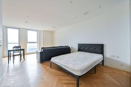 Studio to rent - Photo 4