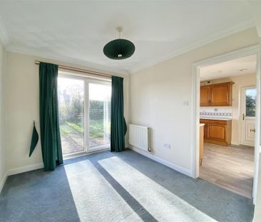 3 bedroom detached house to rent - Photo 2