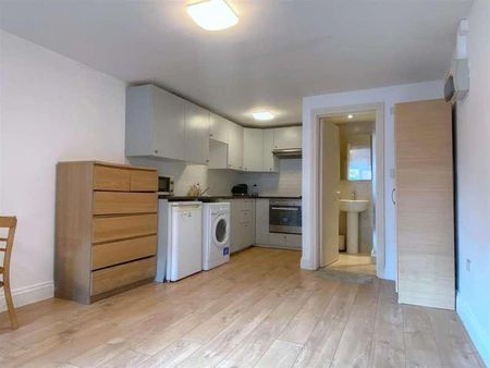Wellington Street, Luton, LU1 - Photo 3
