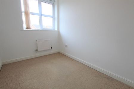 3 bedroom House To Let Total Size: 958 SQ FT - Photo 4