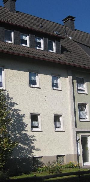 GEMÜTLICHE DACHGESCHOSS-WOHNUNG AN DER KALVE - Foto 1