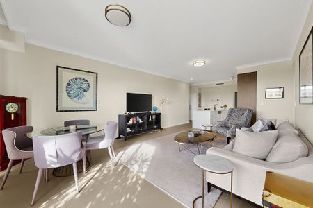 EXECUTIVE FULLY FURNISHED – DESIGNER INTERIORS - Photo 5