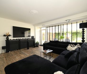 Te huur: Huis Smallandstraat in Pernis Rotterdam - Photo 1