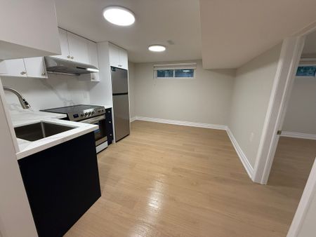 For Lease - 117 Sherwood Forest Drive Unit# B, Markham, Ontario - Photo 4