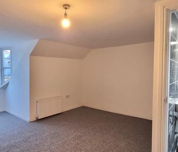 4 bedroom maisonette to rent - Photo 1