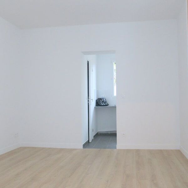 Location Appartement SURESNES - - Photo 1