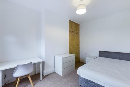 4 bedroom house to rent - Photo 3