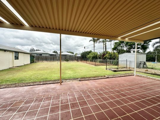 SPACIOUS, COMFORTABLE & FULL OF POTENTIAL � WELL-LOCATED SVENSSON HEIGHTS HOME - Photo 1