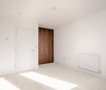 Available unfurnished from 01/12/2025 - Photo 1
