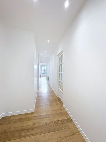 Appartement à louer - REIMS -PLACE DU FORUM - Photo 5