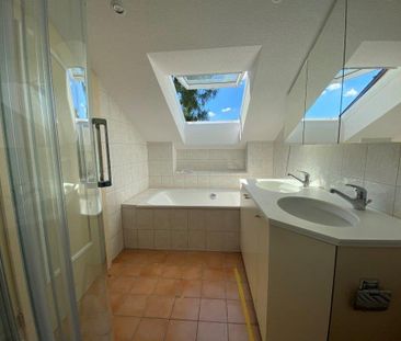 Rent a 3 rooms apartment in Uster - Photo 2