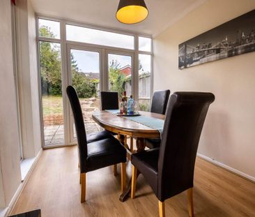 6 bedroom house to rent - Photo 3