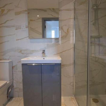 Crowborough Hill, Crowborough, TN6 - Photo 3