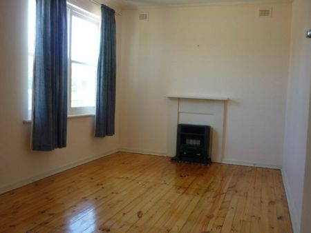 Convenient Living in the Heart of Findon - Photo 5