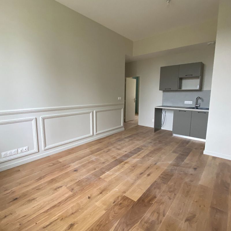 Appartement Charbonnieres Les Bains 2 pièce(s) 39.7 m2 - Photo 1