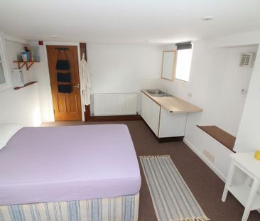 9 bedroom house share to rent - Photo 3