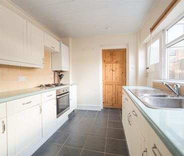 2 bed flat to rent in Simonside Terrace, Heaton, NE6 - Photo 5