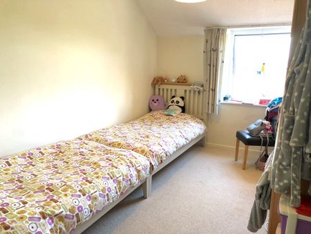 Pine Trees Court, Pine Trees, Hassocks, West Sussex BN6 8NW - Photo 3