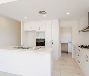 56A Barker Avenue, Flinders Park - Photo 4