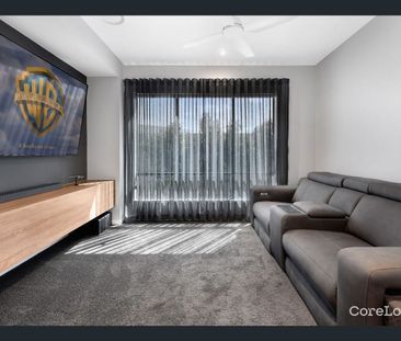 SPACIOUS FAMILY HOME IN POPULAR RIVERINA ESTATE - Photo 1