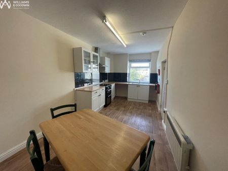 2 bedroom flat to rent - Photo 5