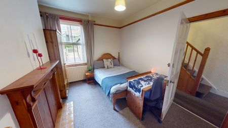 5 bedroom semi-detached house to rent - Photo 3