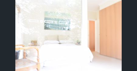 Peregian Beach Designer Cottage 400 metres from the beach - Photo 5