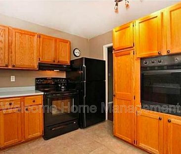 $2,595 / 3 br / 1 ba / Don't Miss Out on This Beautiful and Renovated Hamilton Apartment! - Photo 2