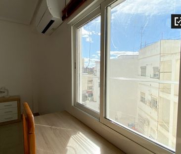 valencia, Valencian Community 46035 - Photo 5
