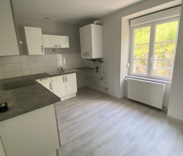 Location Appartement 4 pièces 82m² LE CREUSOT 71200 - Photo 3