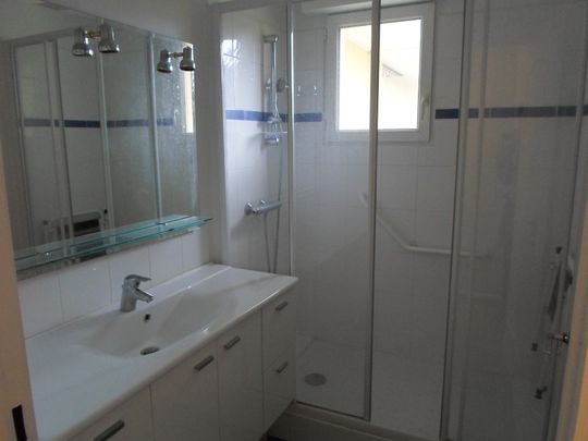 Location Appartement 3 pièces 73m² BIHOREL 76420 - Photo 1