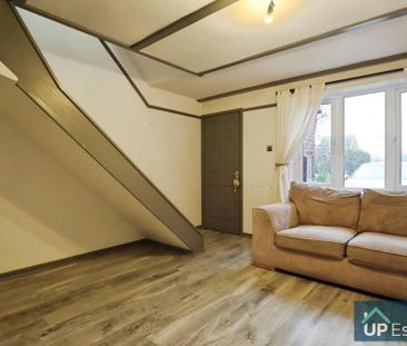 2 bedroom semi-detached house to rent - Photo 6