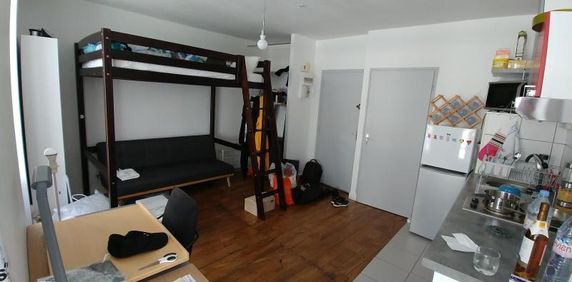 Location Appartement 1 pièce 20m² ANGOULEME 16000 - Photo 2