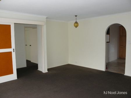 41 Barkly Street, BOX HILL - Photo 2